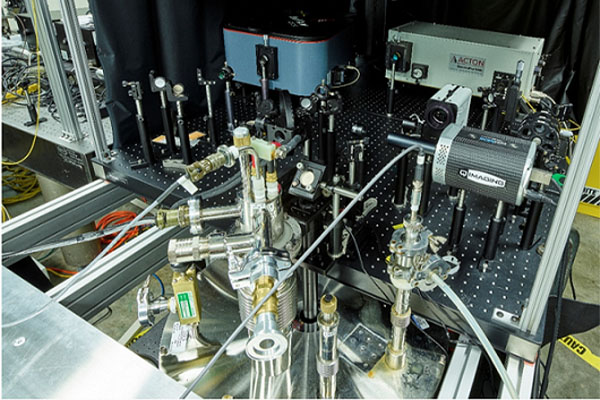 Single Nanostructure Magneto-Optical Spectroscopies   